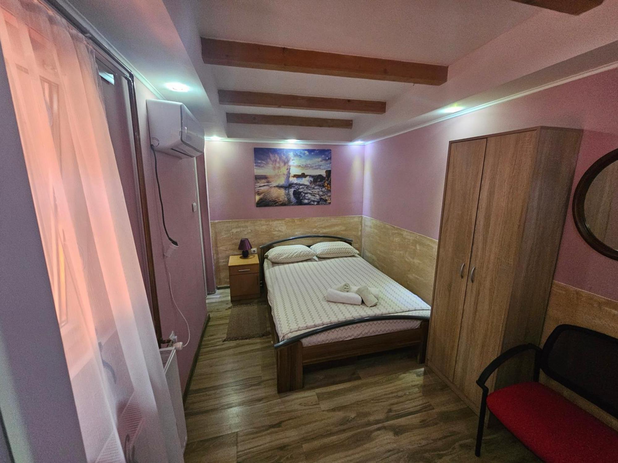 Prenociste Rooms Simke Subotica Esterno foto
