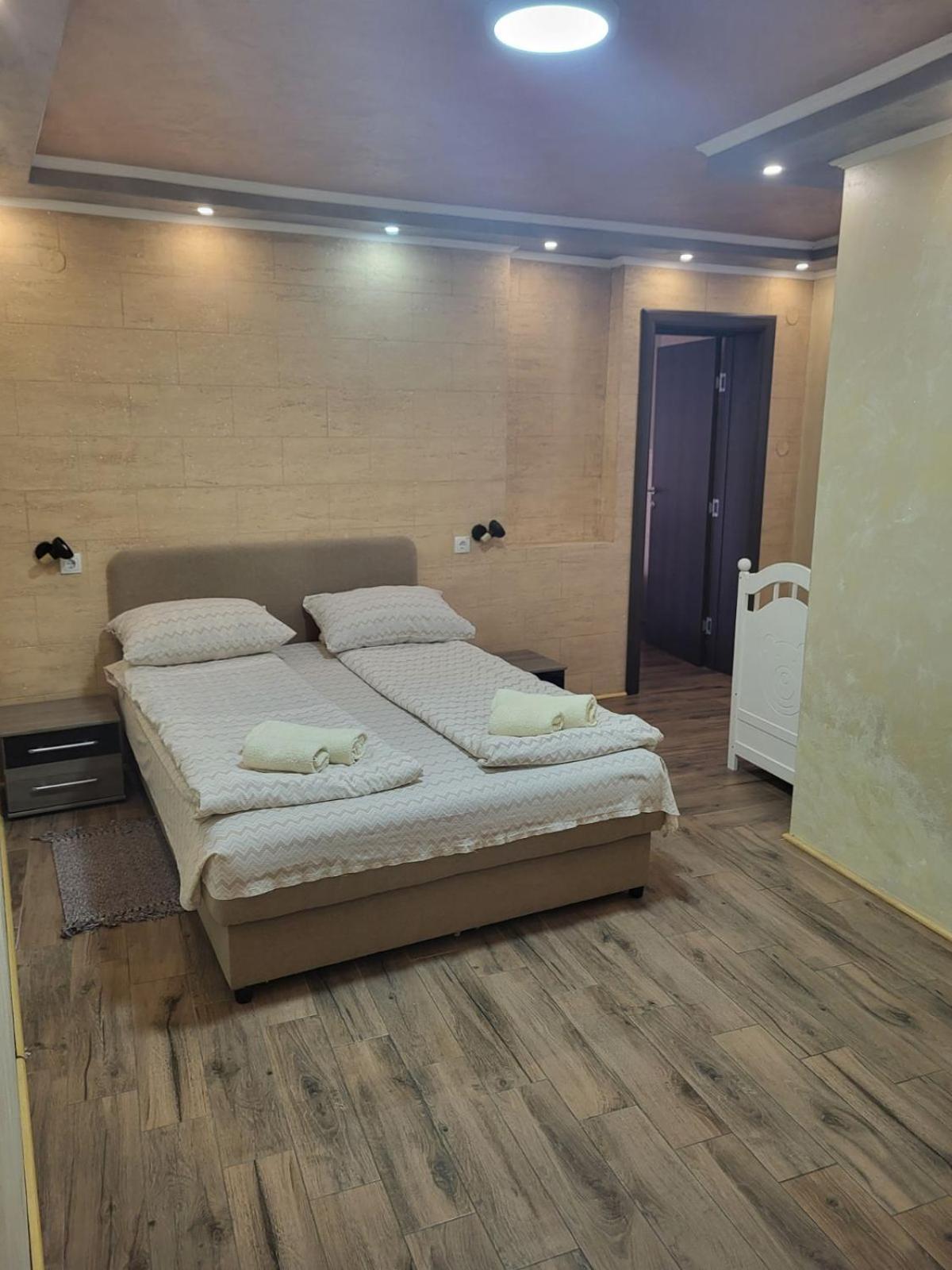 Prenociste Rooms Simke Subotica Esterno foto
