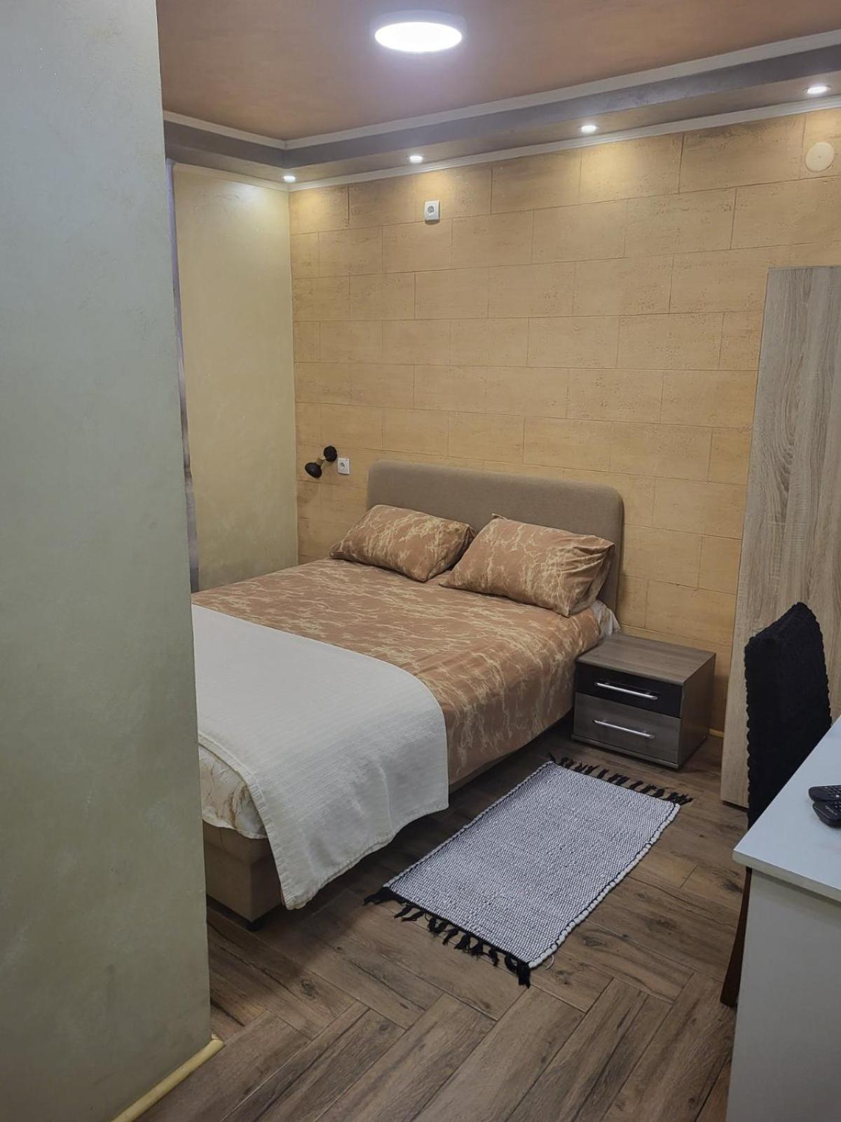 Prenociste Rooms Simke Subotica Esterno foto