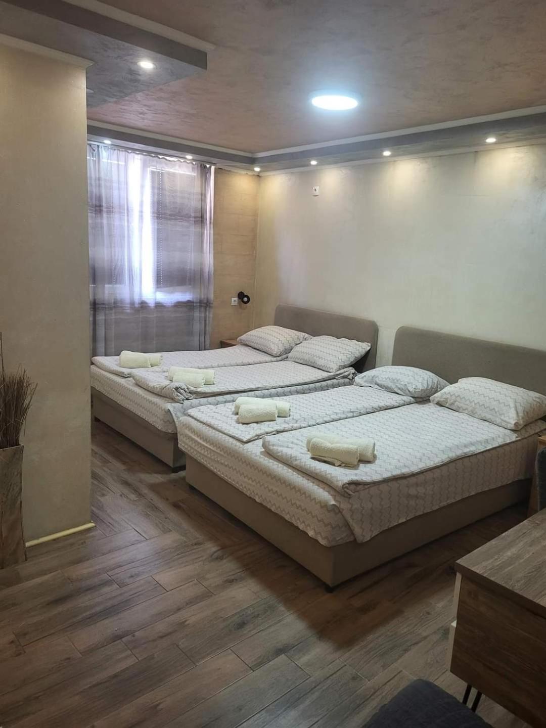 Prenociste Rooms Simke Subotica Esterno foto