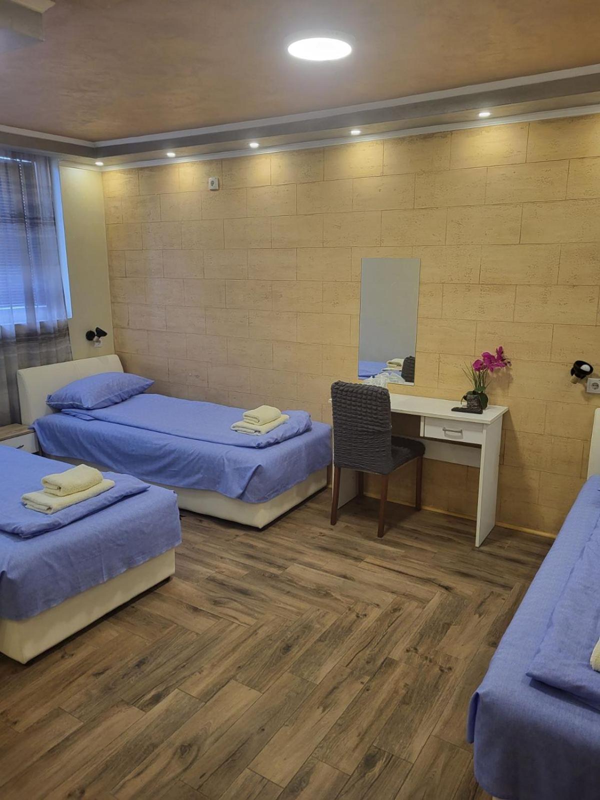 Prenociste Rooms Simke Subotica Esterno foto